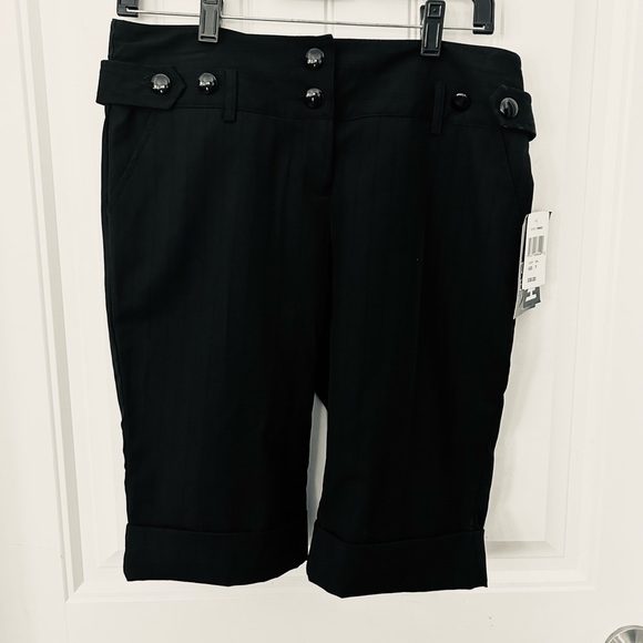 NWT Tracy Evans Limited Bermuda Shorts Size 7 - Picture 1 of 5